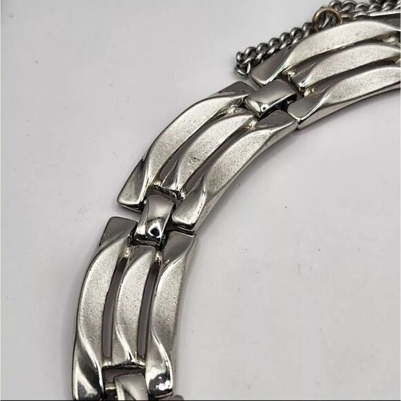 Vintage Trifari Rhodium Necklace Golden Gate 22" - Picture 2 of 9